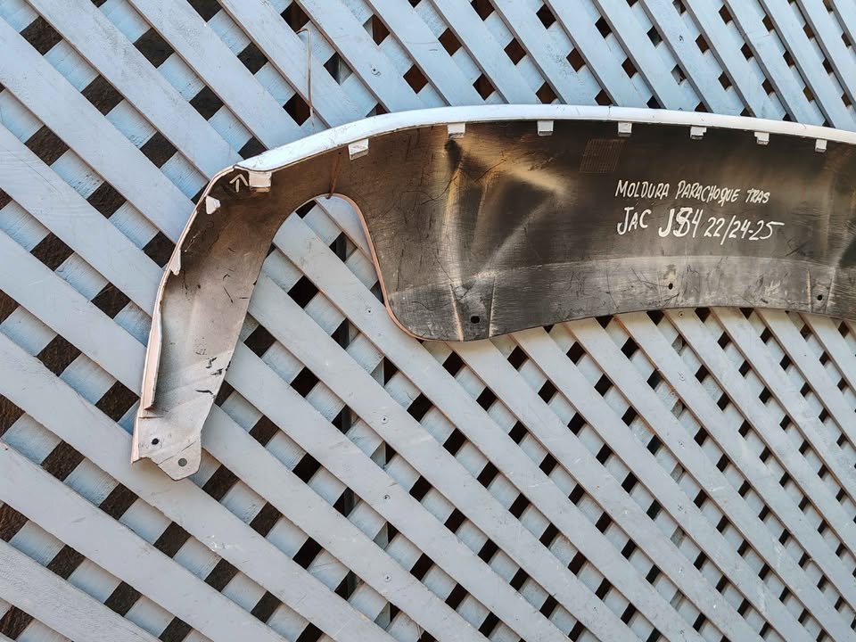 Moldura de parachoque trasero JAC JS4 2021 - 2024 (II) - Imagen 6