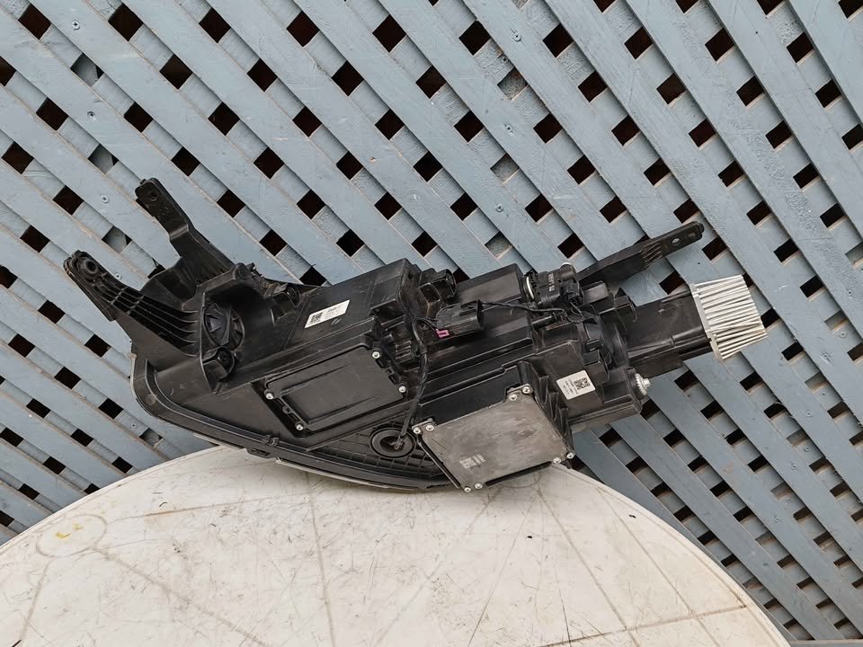 Óptico derecho MG ZX (base) 2021 - 2025 - Imagen 6