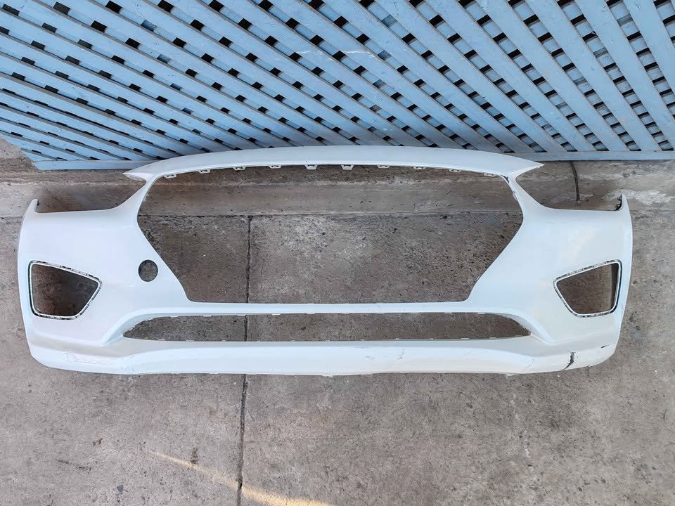 Parachoque delantero Hyundai Verna 2020 - 2023