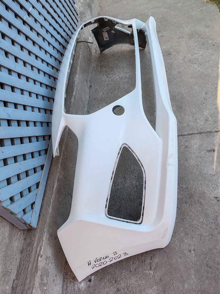 Parachoque delantero Hyundai Verna 2020 - 2023 - Imagen 3