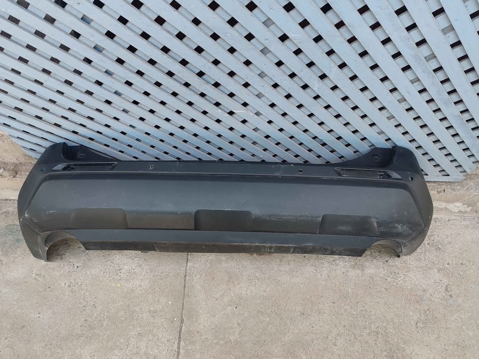 Parachoque trasero Toyota RAV4 2019 - 2024