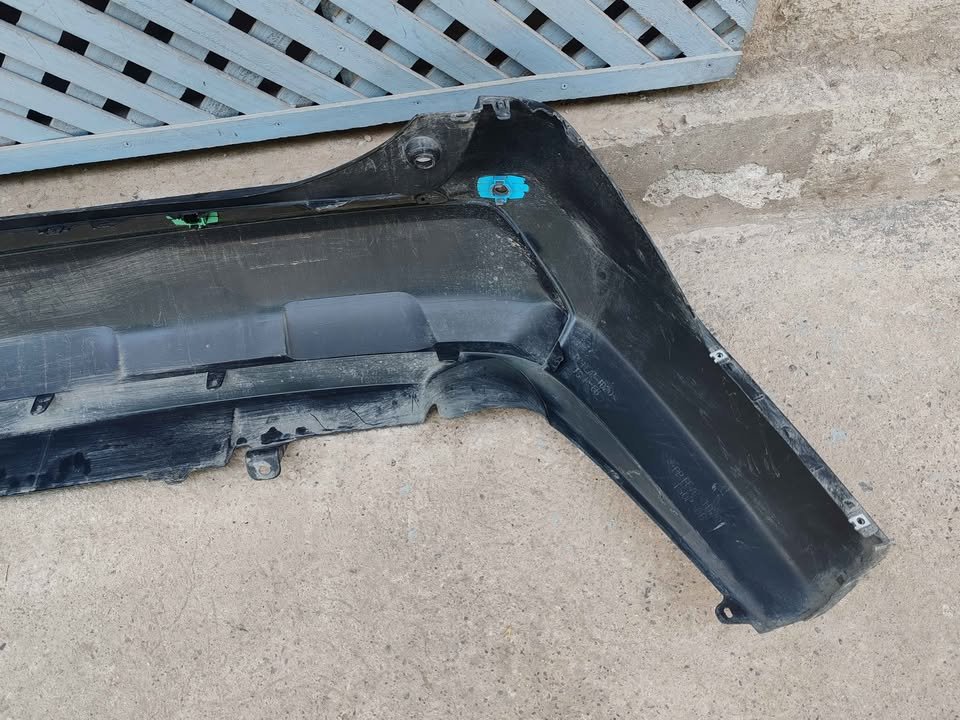 Parachoque trasero Toyota RAV4 2019 - 2024 - Imagen 6