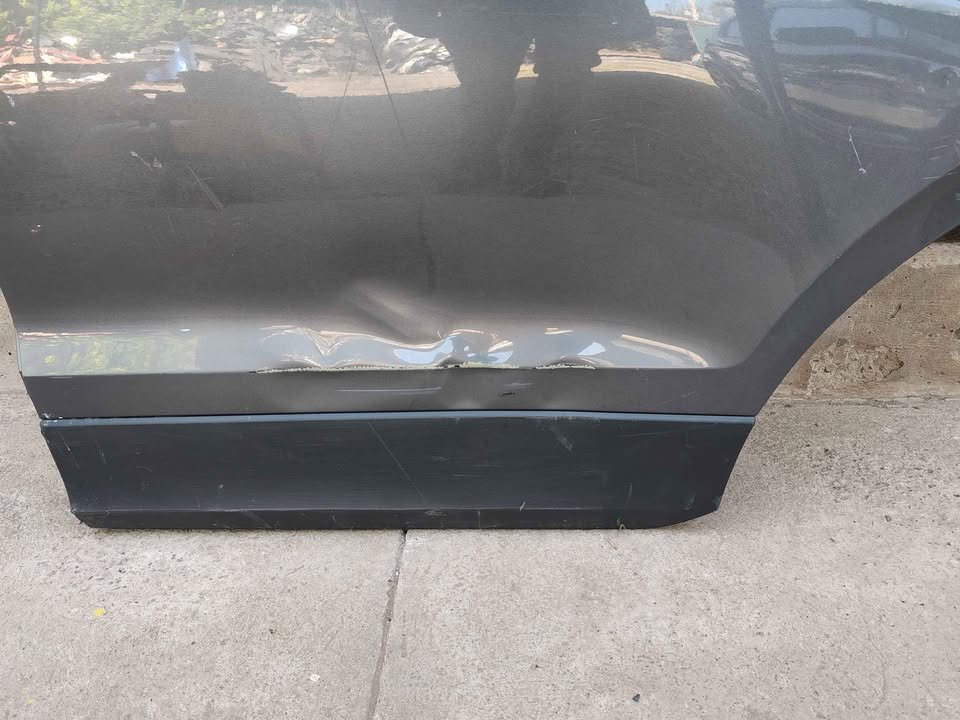 Puerta trasera izquierda Volkswagen T-Cross 2020 - 2025 - Imagen 3
