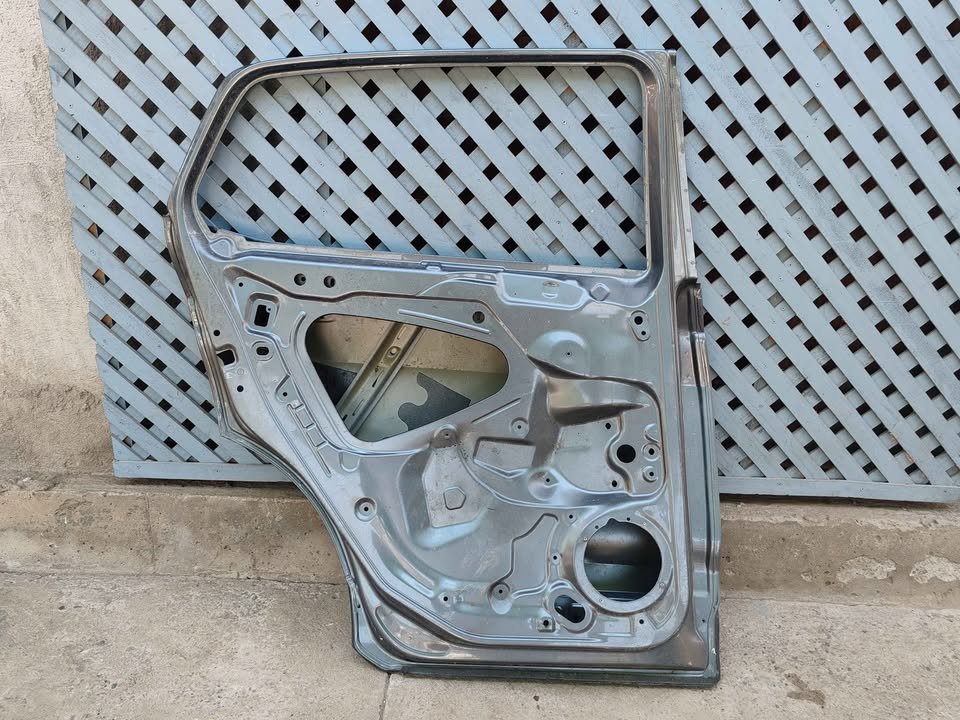 Puerta trasera izquierda Volkswagen T-Cross 2020 - 2025 - Imagen 8