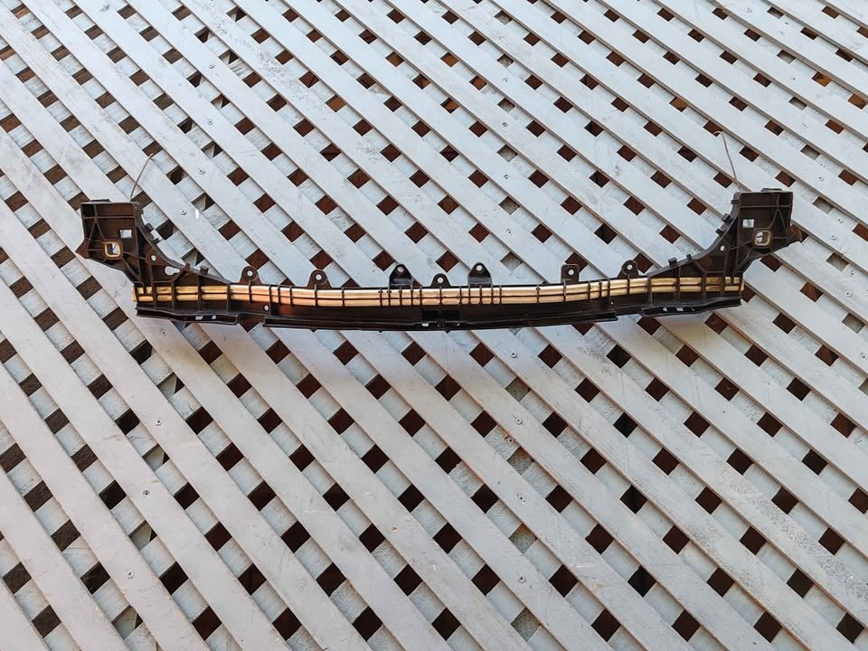 Soporte marco de radiador Mercedes Benz C200 2015 - 2021