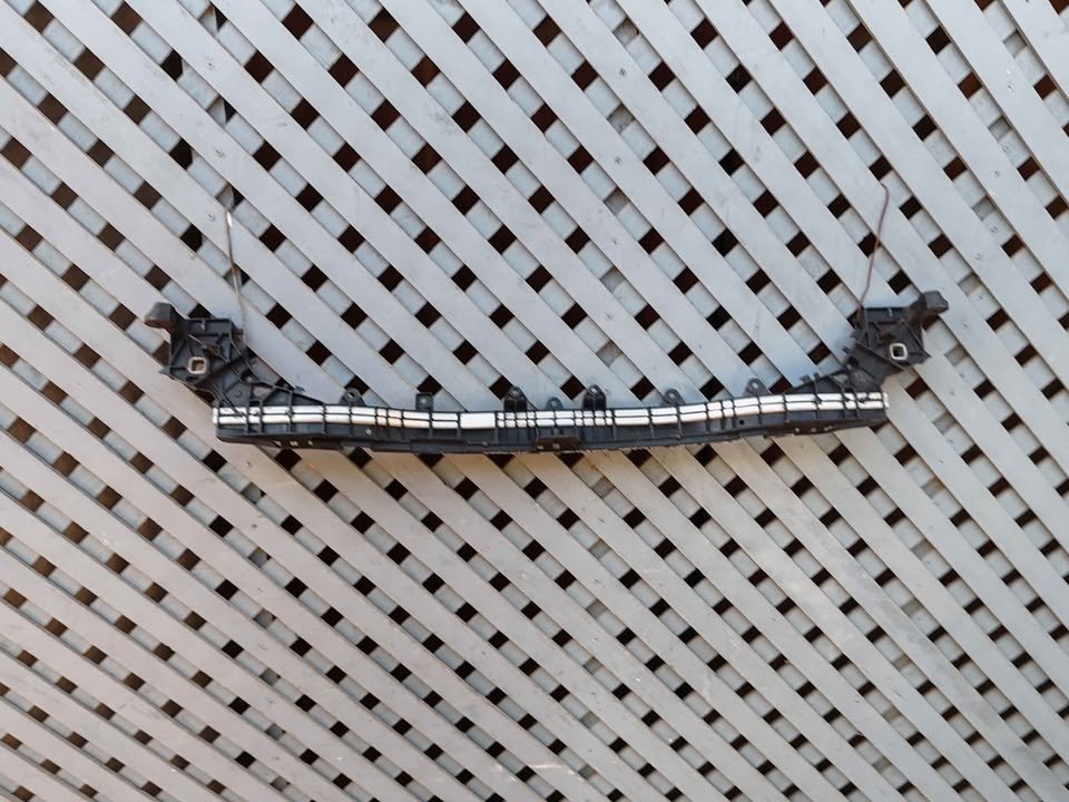 Soporte marco de radiador Mercedes Benz C200 2015 - 2021 - Imagen 7