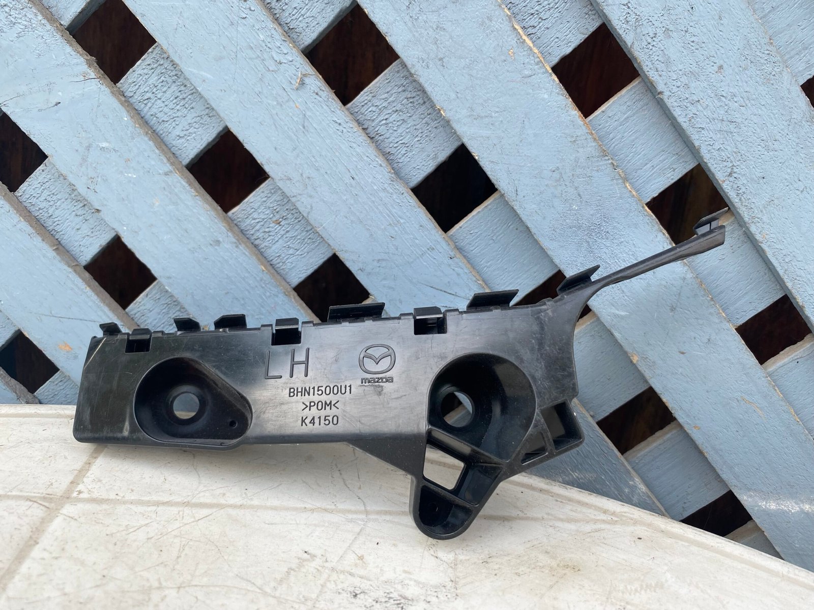 Mensula delantera izquierda Mazda 3 2014 - 2020