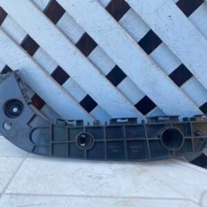 Mensula delantera izquierda Toyota 4Runner 2014 - 2023