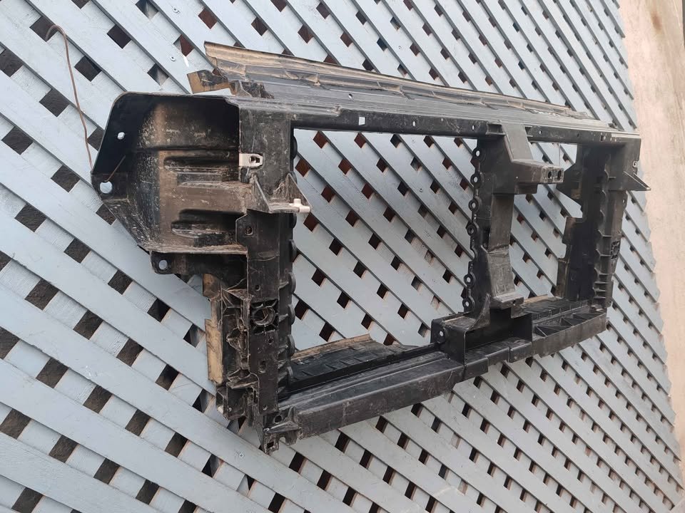 Frontal de radiador Ford Ranger 2020 - 2022 - Imagen 5