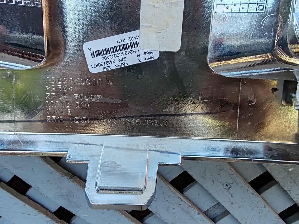 Máscara Dodge Ram 1500 2013 - 2018 - Imagen 7