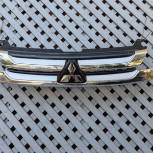 Máscara Mitsubishi Outlander 2016 - 2019