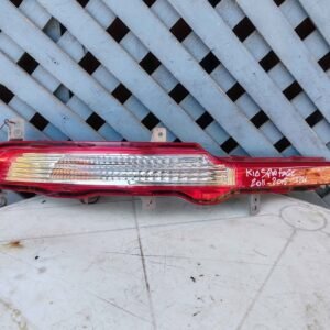 Mica o foco de parachoque trasero izquierdo Kia Sportage 2011 - 2015