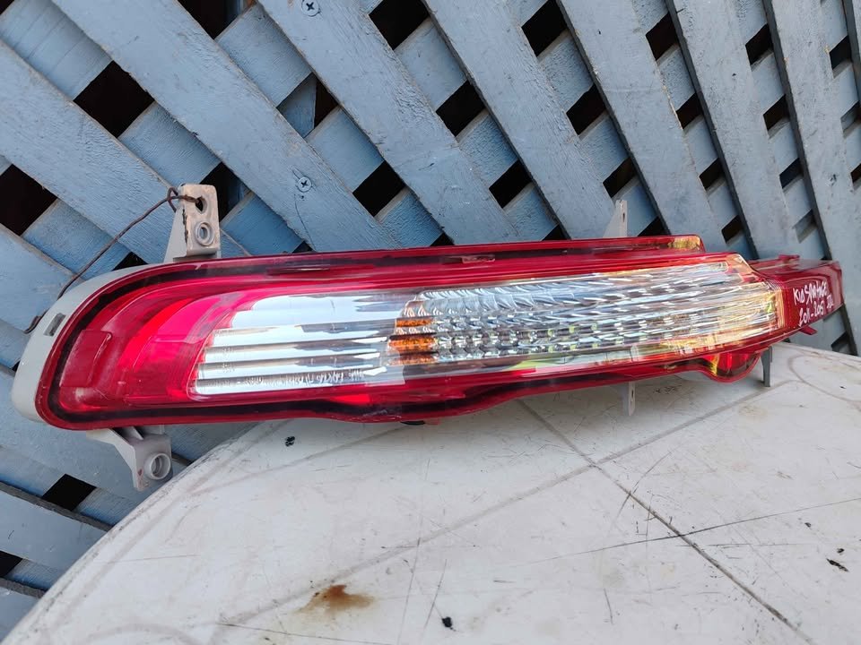 Mica o foco de parachoque trasero izquierdo Kia Sportage 2011 - 2015 - Imagen 2