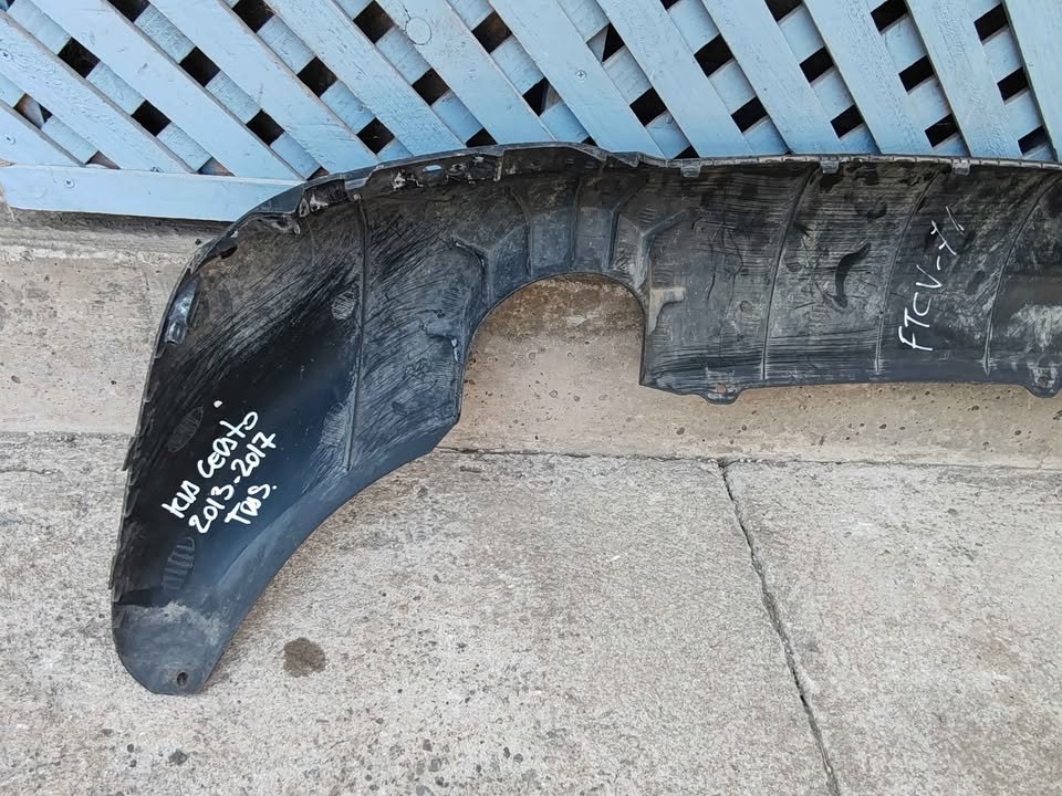 Moldura de parachoque trasero Kia Cerato 2013 - 2017 - Imagen 5