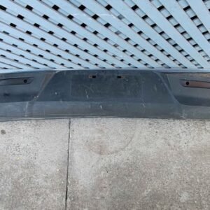 Moldura de parachoque trasero Kia Rio 5 2018 - 2021