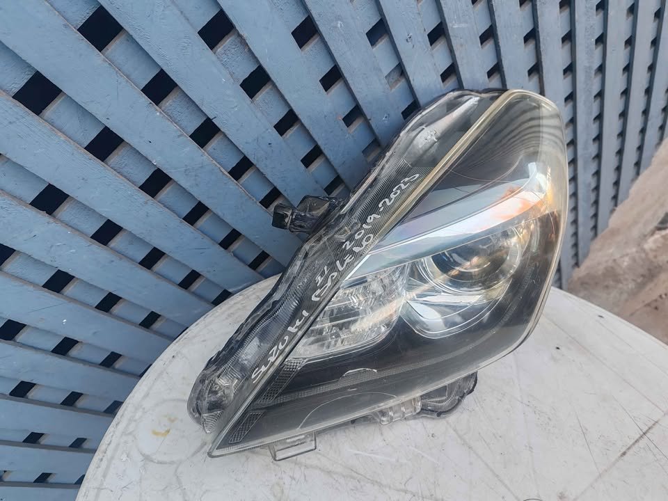 Óptico izquierdo Suzuki Baleno Xenon 2018 - 2023 - Imagen 3
