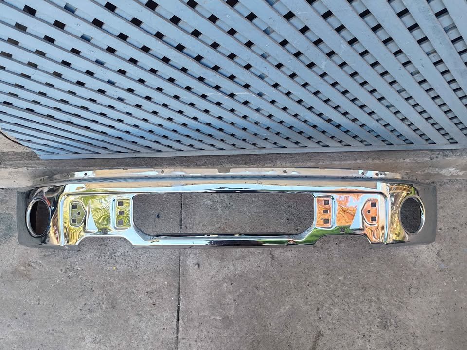 Parachoque delantero Ford F150 2009 - 2014