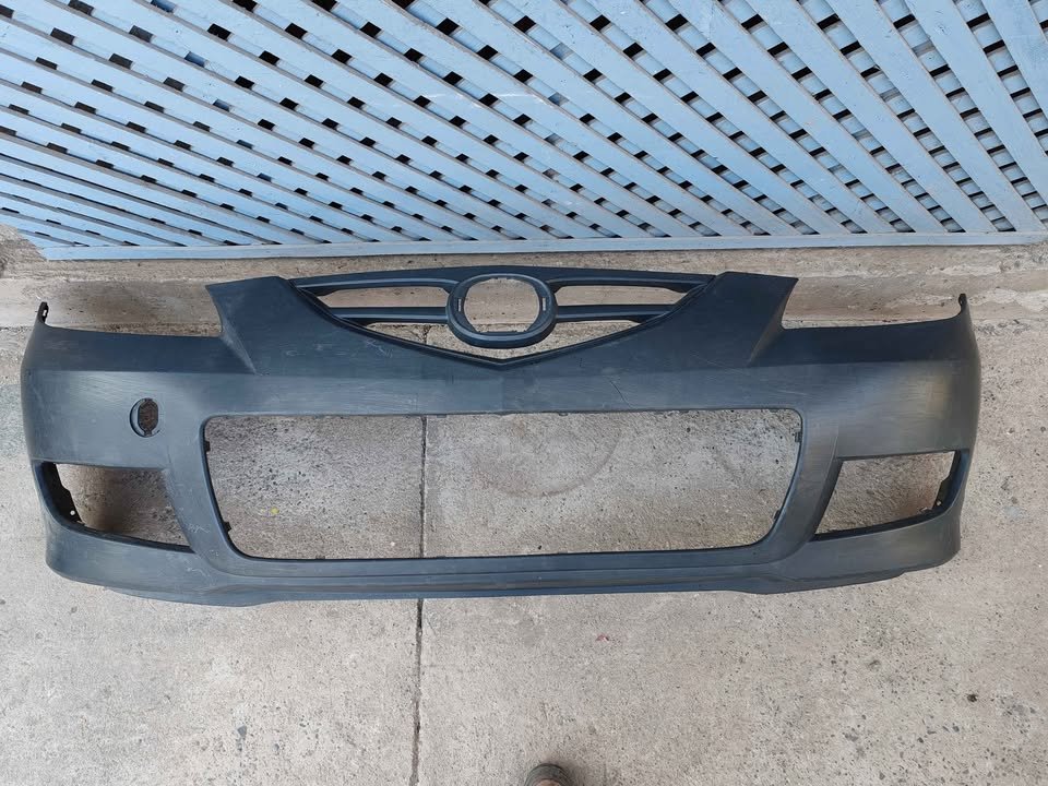 Parachoque delantero Mazda 3 Sedan 2007 - 2009
