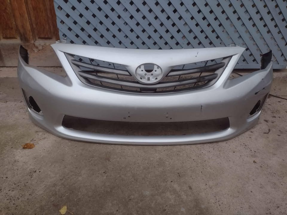 Parachoque delantero Toyota Corolla 2012 - 2014 - Imagen 2