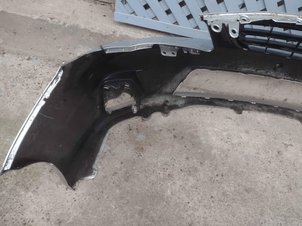 Parachoque delantero Toyota Corolla 2012 - 2014 - Imagen 7