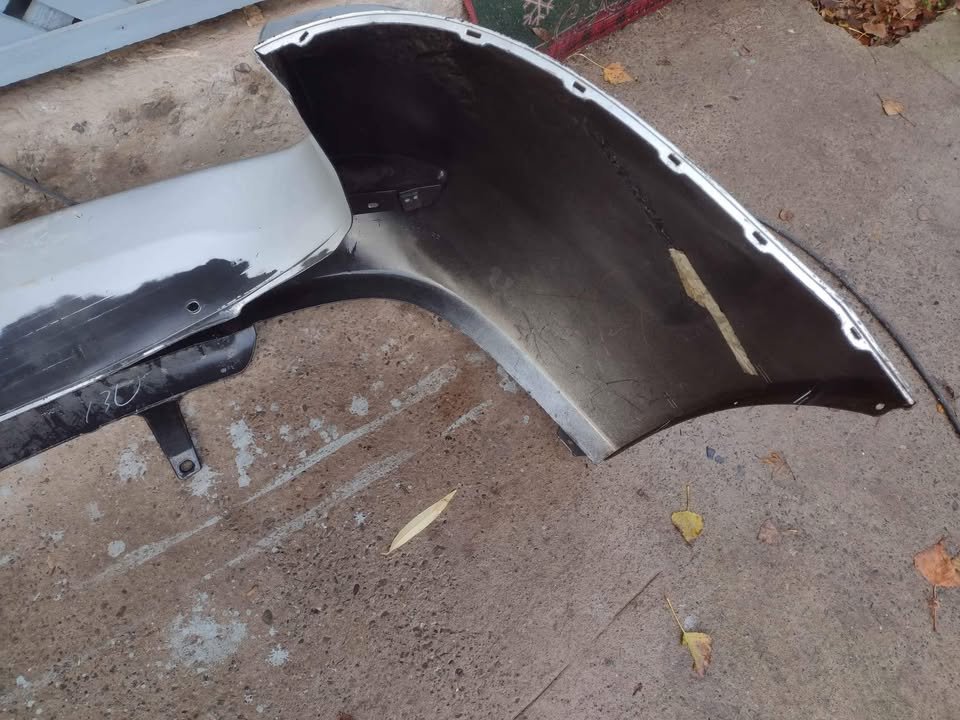 Parachoque trasero Toyota RAV4 2007 - 2009 - Imagen 7