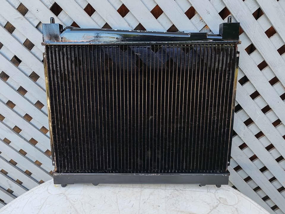 Radiador de agua Toyota Yaris 2000 - 2015 - Imagen 5