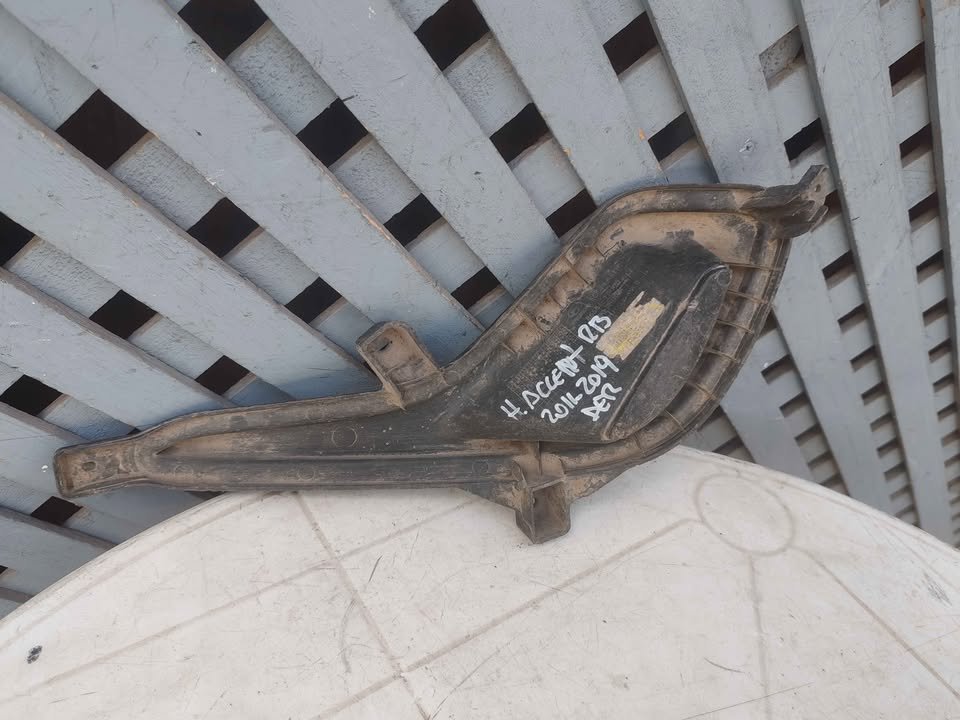 Tapa de neblinero derecho Hyundai Accent Rb 2011 - 2019 III - Imagen 3