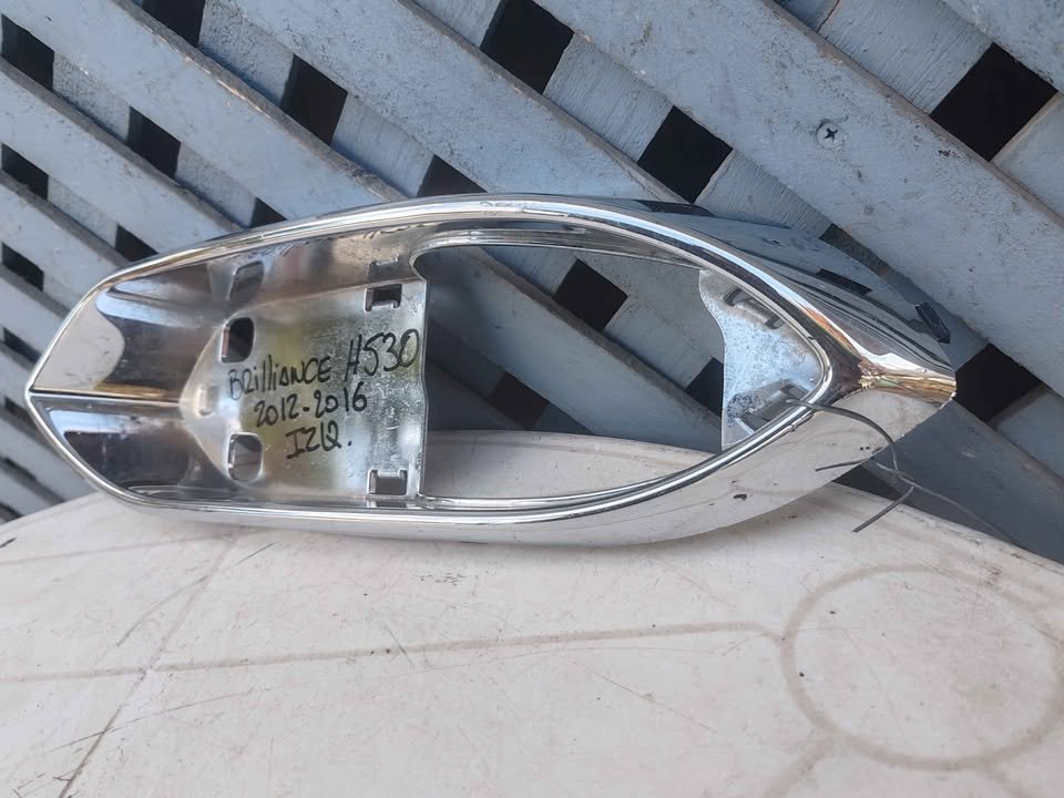 Tapa de neblinero izquierdo Brilliance H530 2012 - 2016 - Imagen 3
