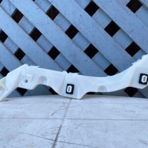 Mensula trasera izquierda Mazda 6 2002 - 2005