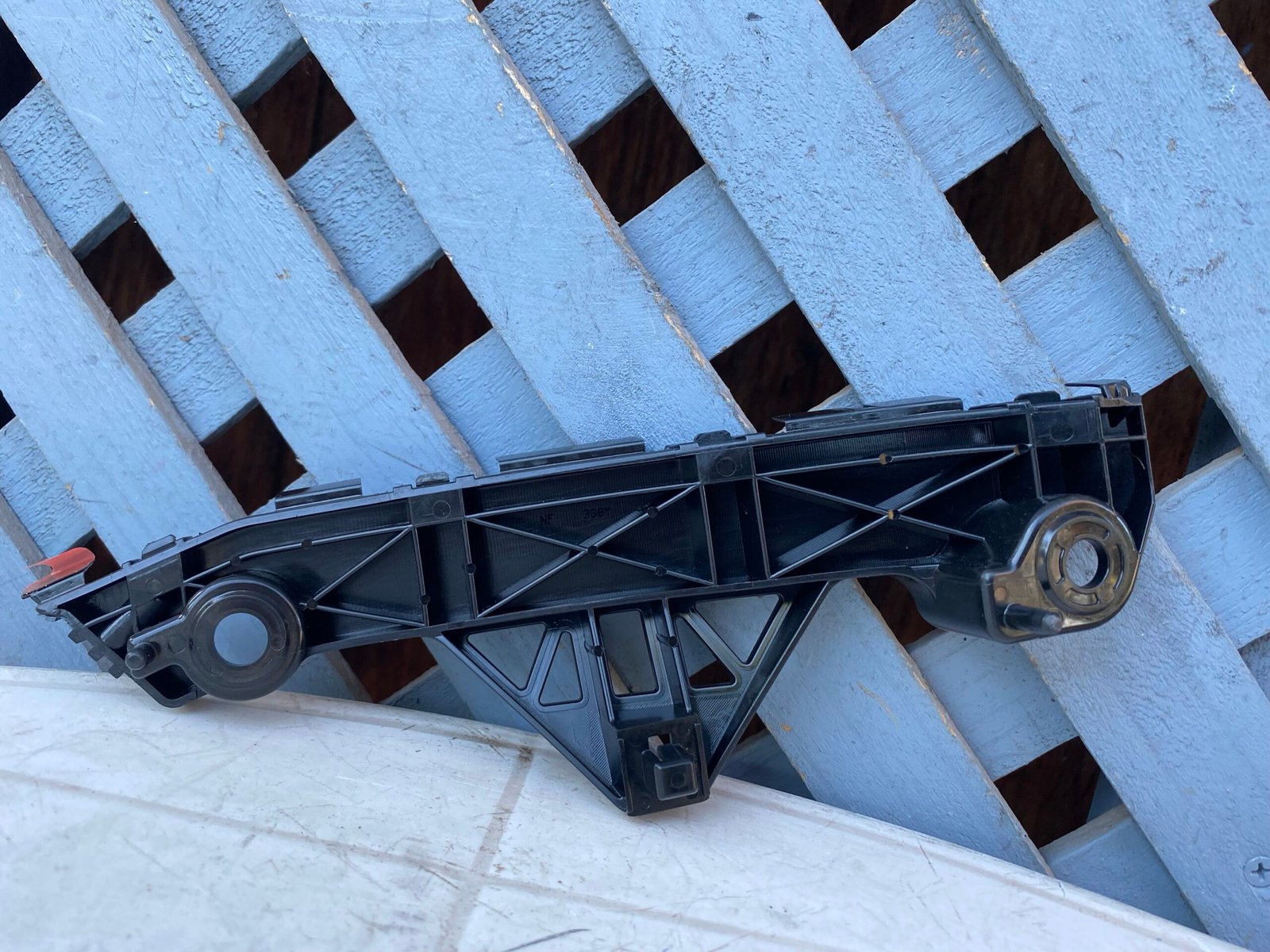 Mensula delantera izquierda Mazda 3 2010 - 2014 - Imagen 2