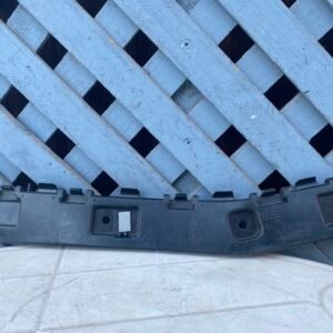 Mensula trasera derecha Ford Escape 2012 - 2016