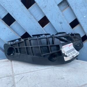 Mensula delantera derecha Toyota Urban Cruiser 2008 - 2014