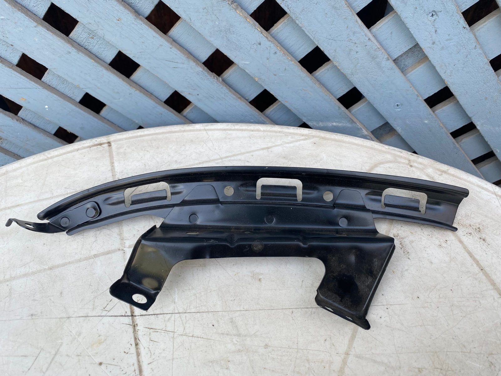 Mensula bajo óptico derecho Mazda BT50 - Imagen 3