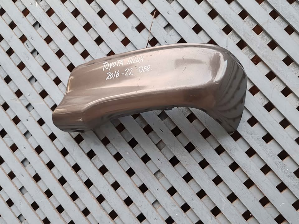 Corner trasero derecho Toyota Hilux 2016 - 2022 - Imagen 3