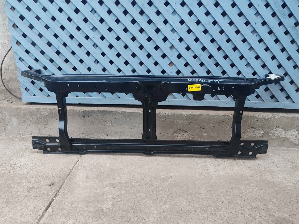 Frontal Nissan Navara 2008 - 2014