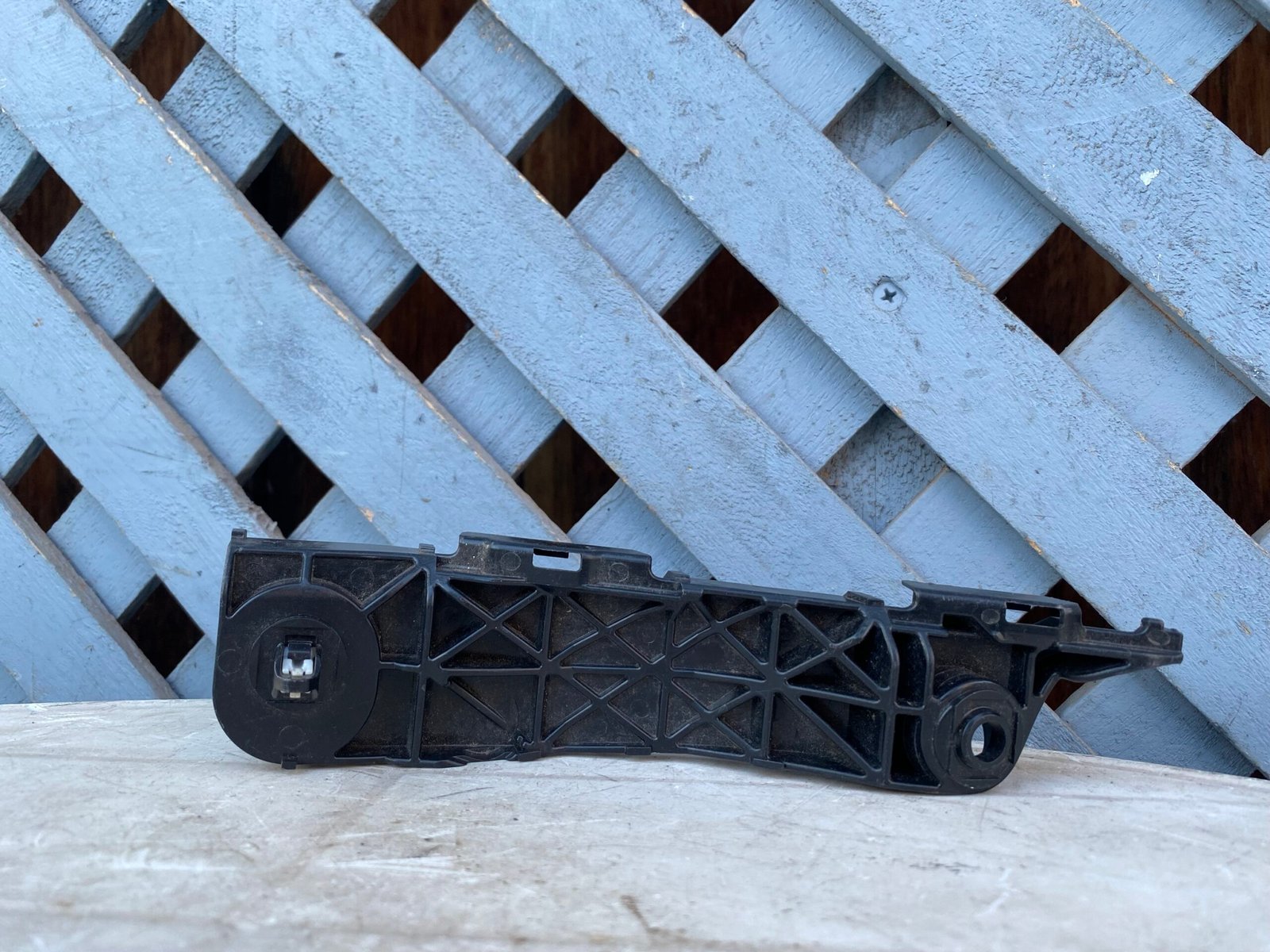 Mensula delantera izquierda Toyota RAV4 2006 - 2012 - Imagen 2