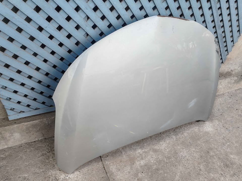 Capot Toyota Yaris 2014 - 2018 - Imagen 5