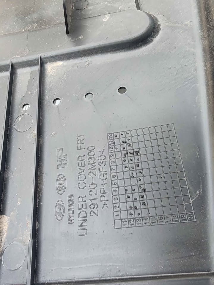Cubre motor inferior Hyundai Genesis 2013 - 2016 - Imagen 4