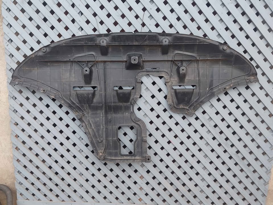 Cubre motor inferior Hyundai Tucson 2021 - 2024 (II) - Imagen 5