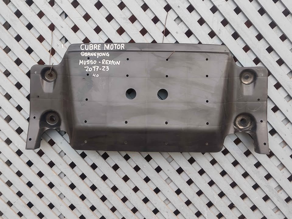 Cubre motor inferior Ssangyong Rexton 2017 - 2023