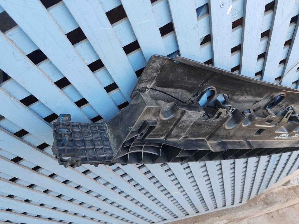 Cubre motor inferior delantero Peugeot 208 2012 - 2019 - Imagen 6