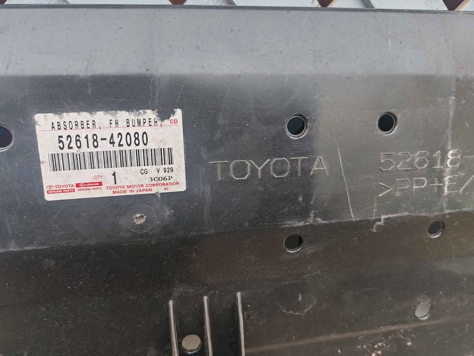 Cubre radiador inferior Toyota RAV4 2019 - 2024 - Imagen 4