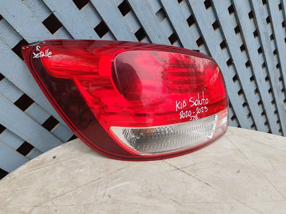 Foco trasero izquierdo Kia Soluto 2020 - 2023 - Imagen 2
