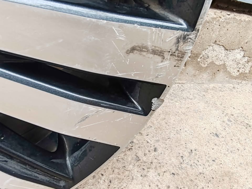Llanta Mitsubishi Outlander 2019 - 2020 - Imagen 4