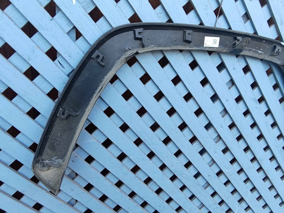 Moldura delantera izquierda Toyota Rav4 2019 - 2024 - Imagen 5