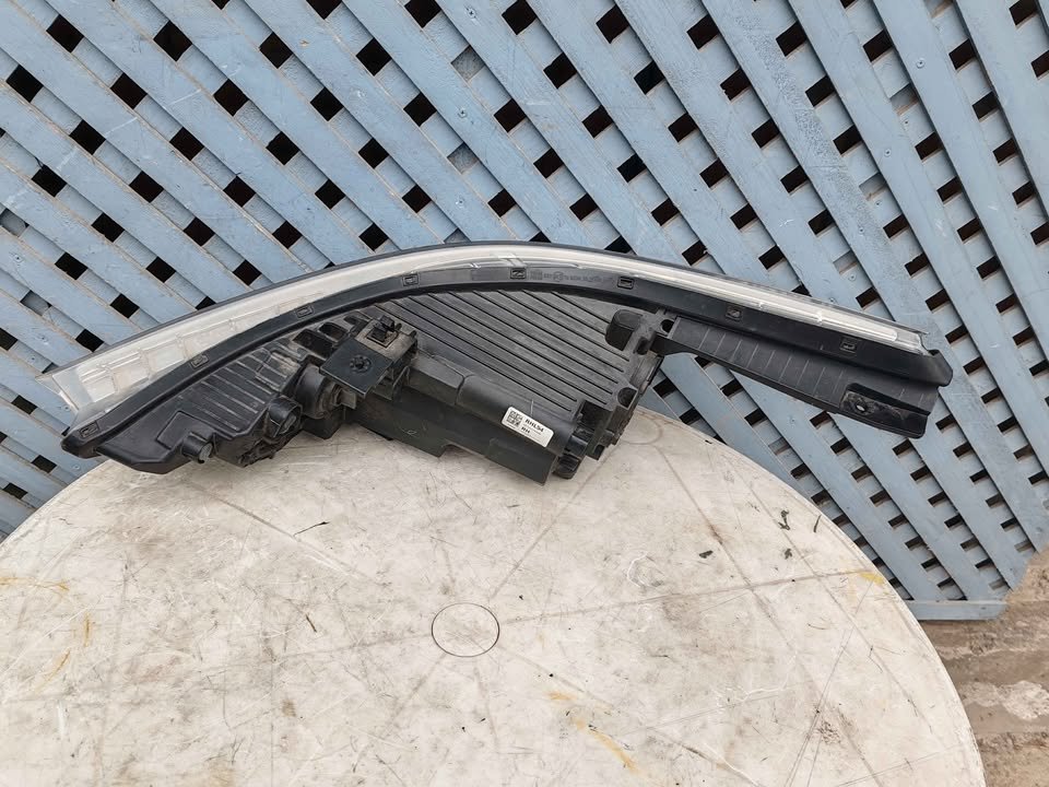 Óptico derecho Hyundai Accent 2021 - 2023 - Imagen 6