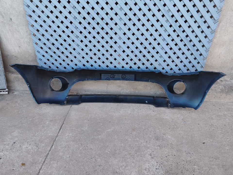Parachoque delantero Mitsubishi L200 2007 - 2009 - Imagen 7