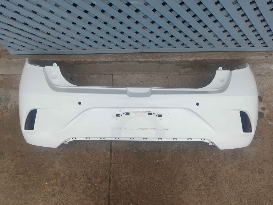 Parachoque trasero Hyundai Grand i10 HB 2022 - 2026 (III)