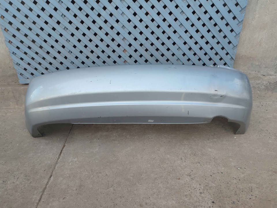 Parachoque trasero Kia Cerato HB 2005 - 2008 - Imagen 2