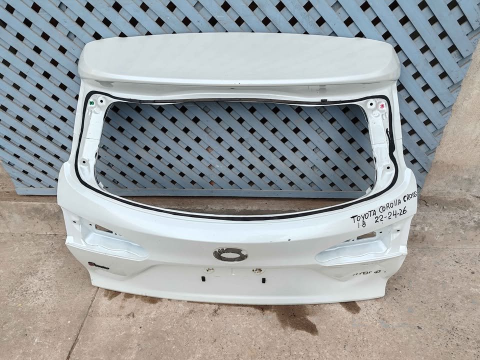 Portalón Toyota Corolla Cross 2022 - 2026 - Imagen 2